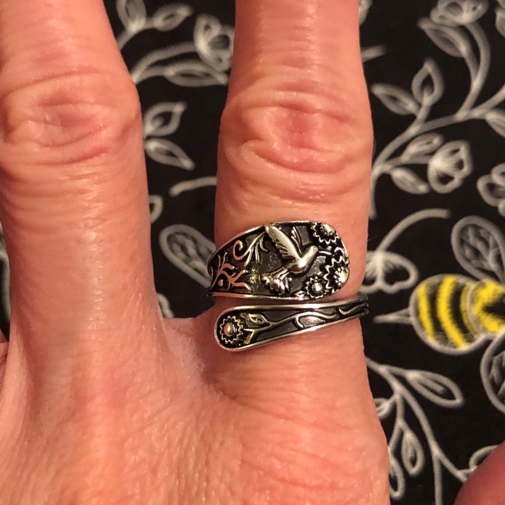 Silver Tone Hummingbird and Floral Fashion Ring